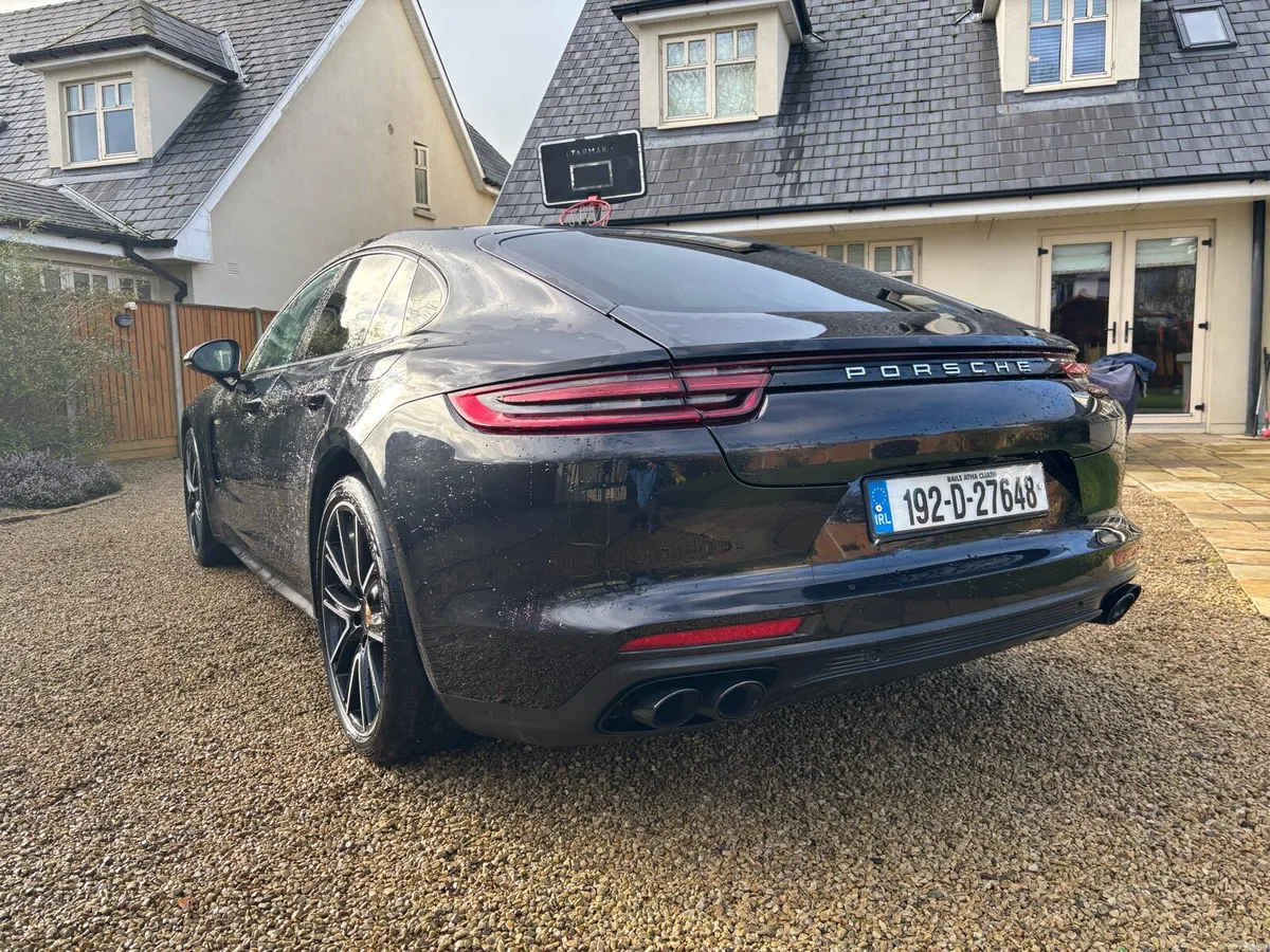 Porsche Panamera 2.9 V6 hybrid 2019 - Image 3