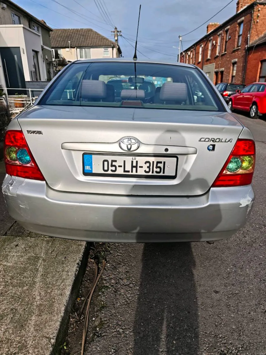 Toyota corolla - Image 4