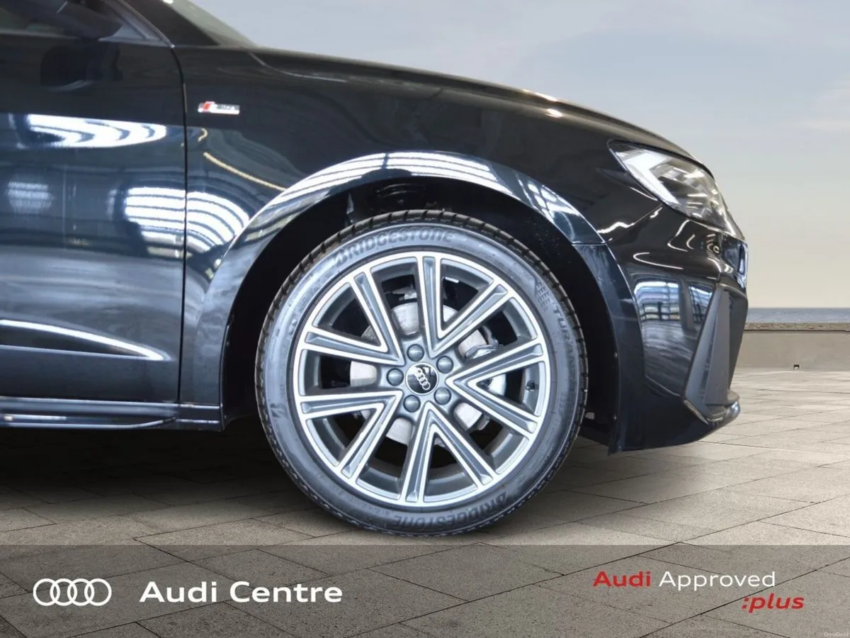 Audi A1 SB 30 TFSI 116HP S LINE - Image 3