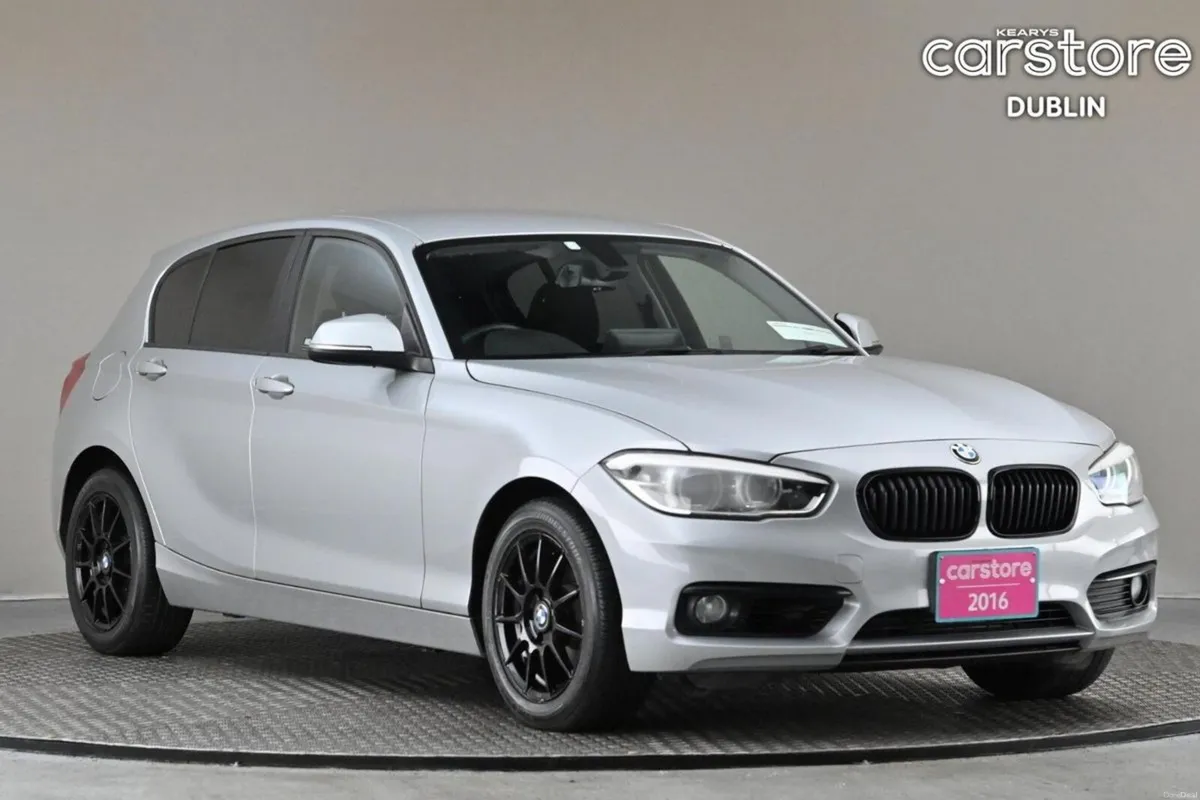 BMW 1-Series 118i AUTO **LOW MILEAGE**REVERSE CAME - Image 1
