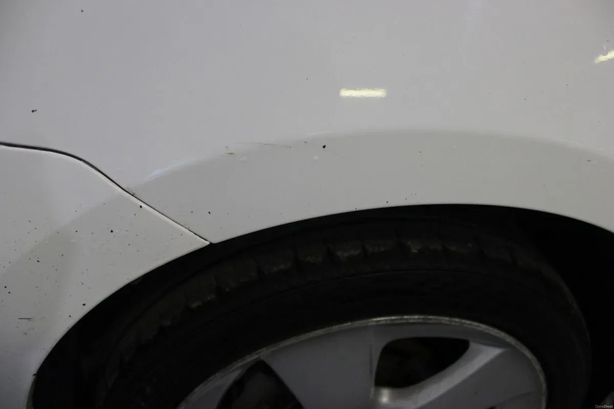 Toyota Prius 1.8 Hybrid DAA-ZVW30 (TENDER 7) - Image 4