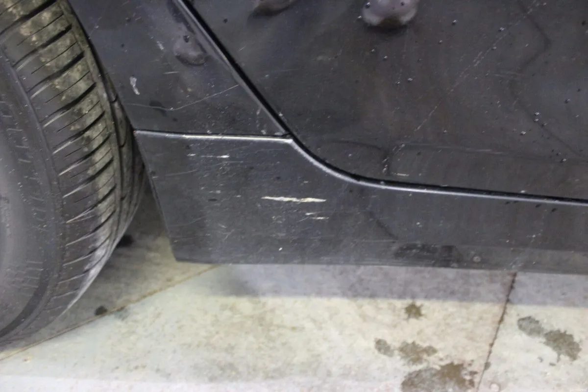 BMW 5-Series 520d SE 18" Auto (TENDER 6) - Image 4