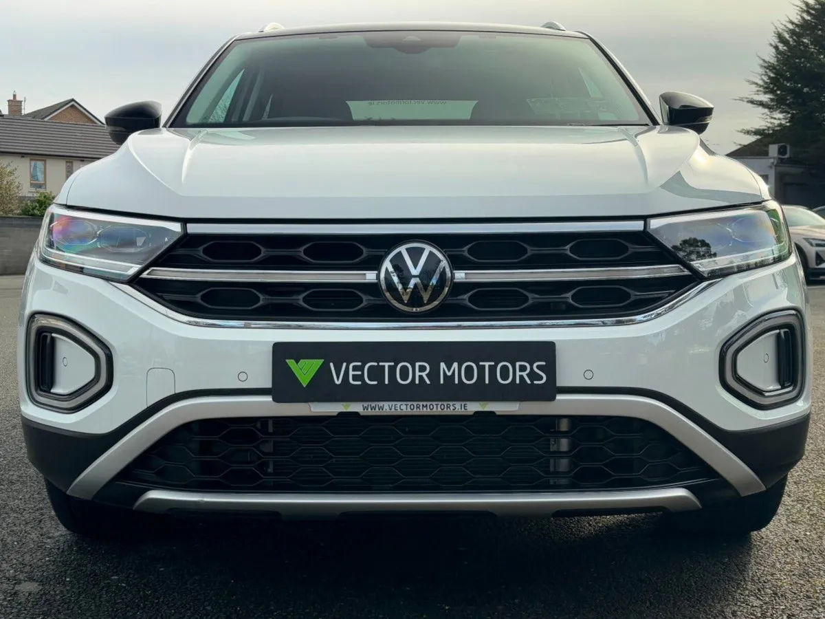 Volkswagen T-Roc TDI STYLE AUTO 12 MONTH WARRANTY - Image 3