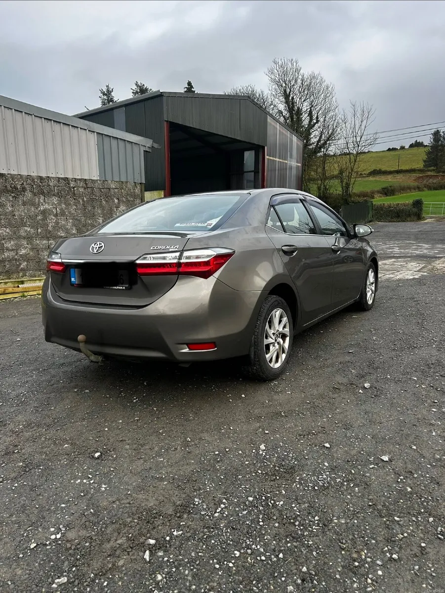 Toyota Corolla 2017 - Image 4
