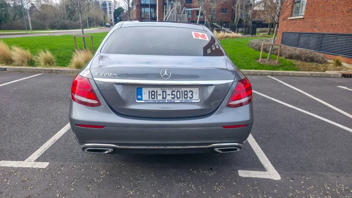 Mercedes Benz E220D - 2018 - Image 4