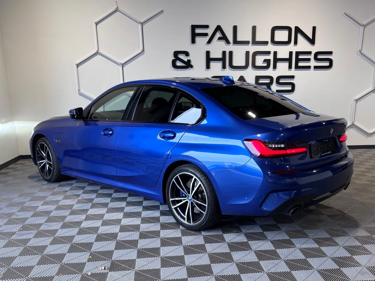 BMW 3 SERIES 330e M SPORT HYBRID  BROWN LEATHER - Image 4