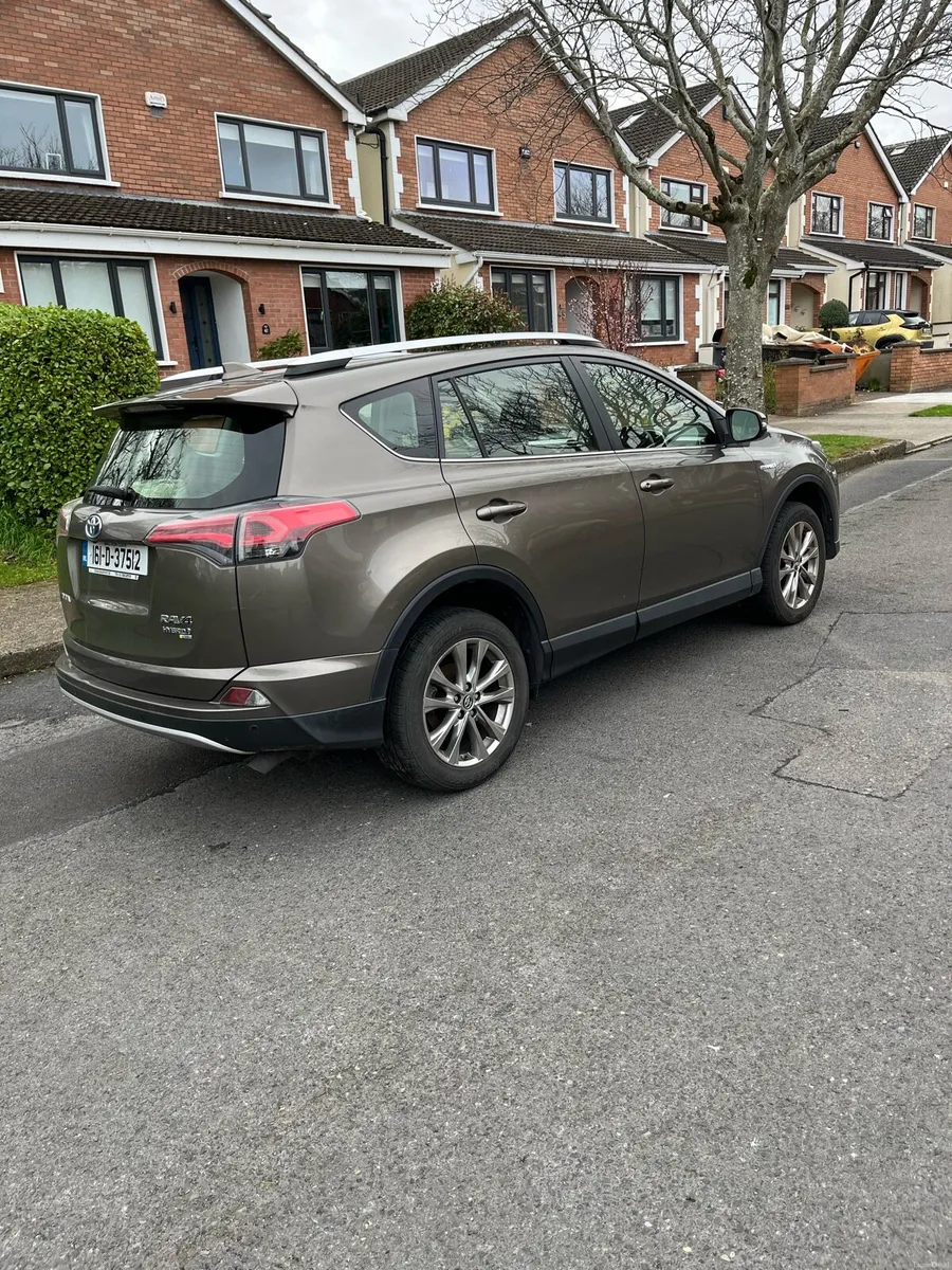 Toyota Rav 4 Automatic 2.5 Hybrid 2016 - Image 1