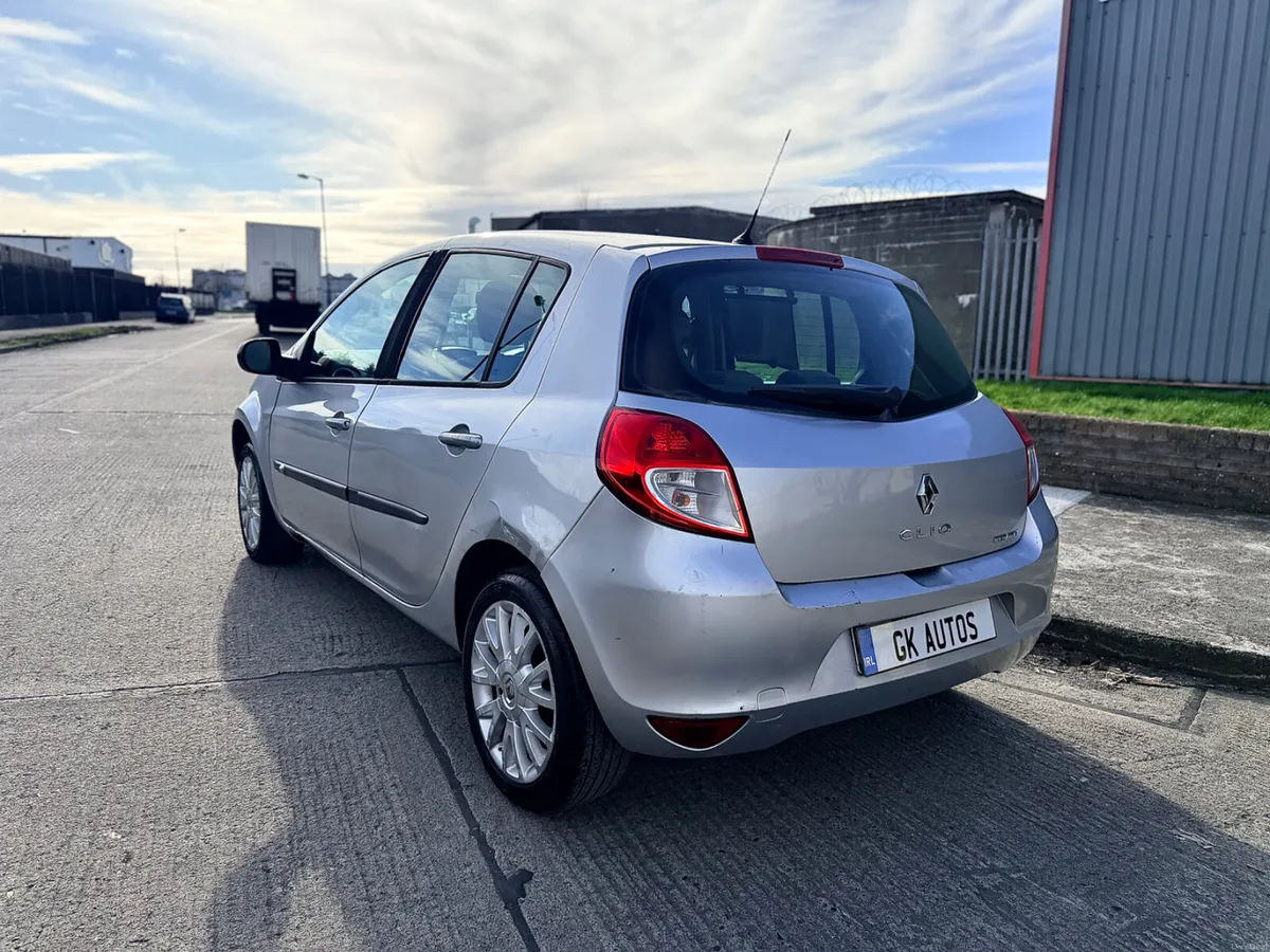Renault Clio 2010 1.2 petrol - Image 4