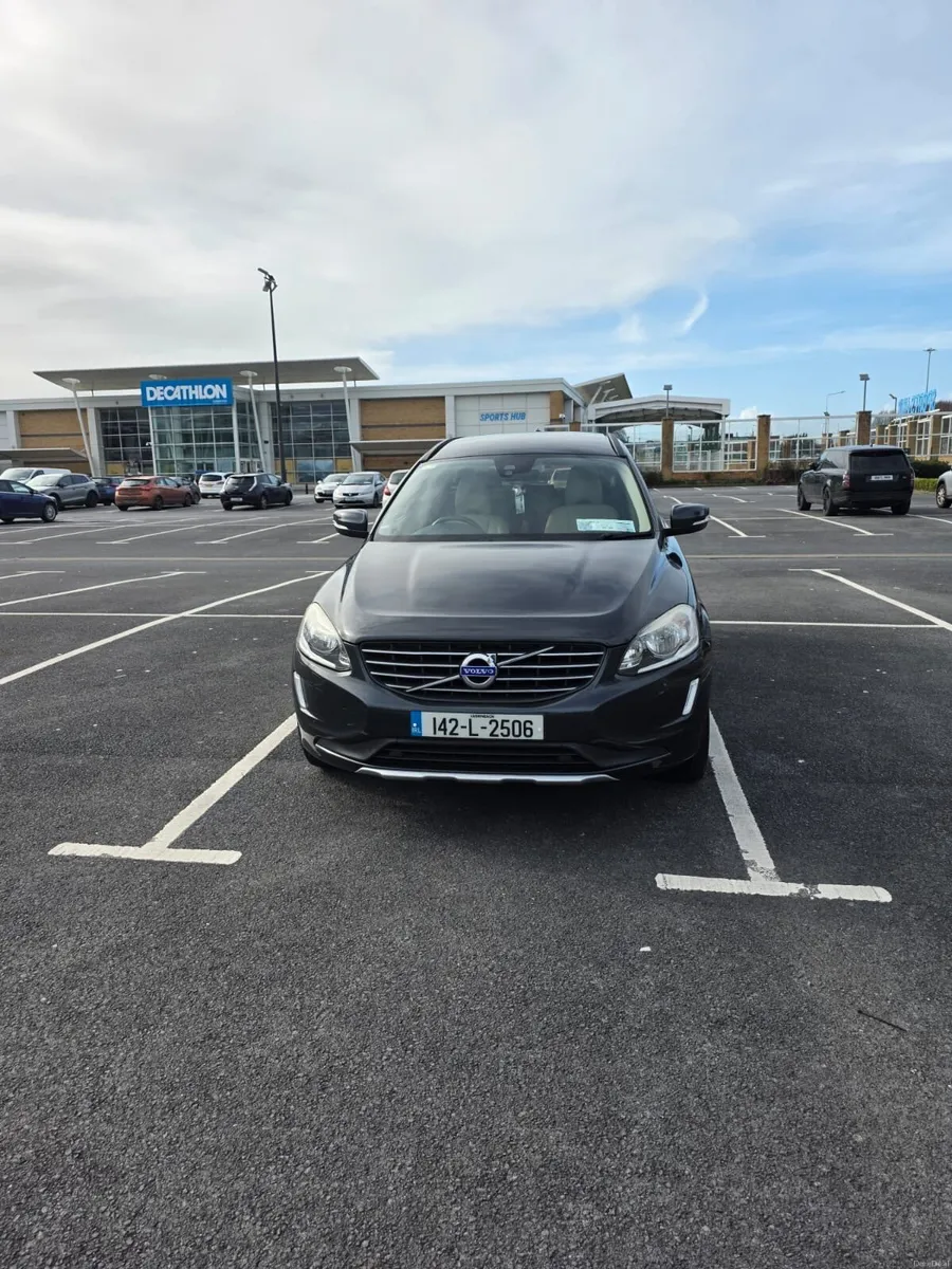Volvo XC60 - Image 2