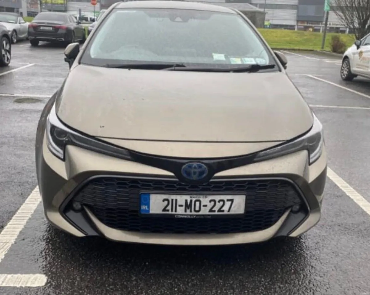 211 Toyota Corolla 1.8 HYBRID SOL