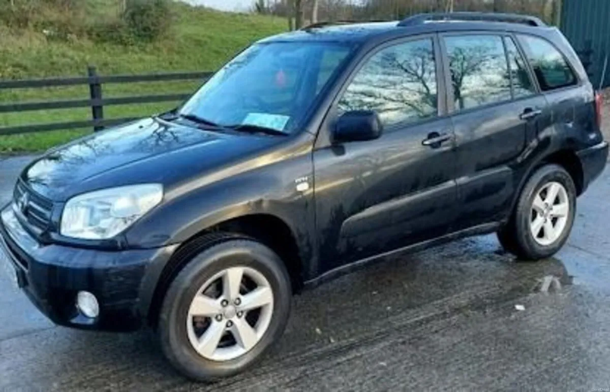 Toyota RAV4 2005 - Image 1