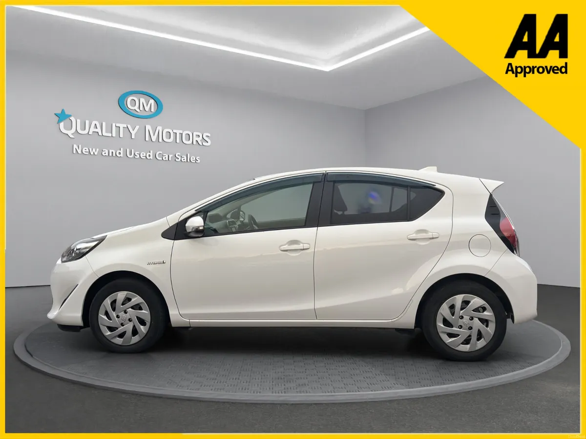 2018 TOYOTA AQUA HYBRID (S96) - Image 4