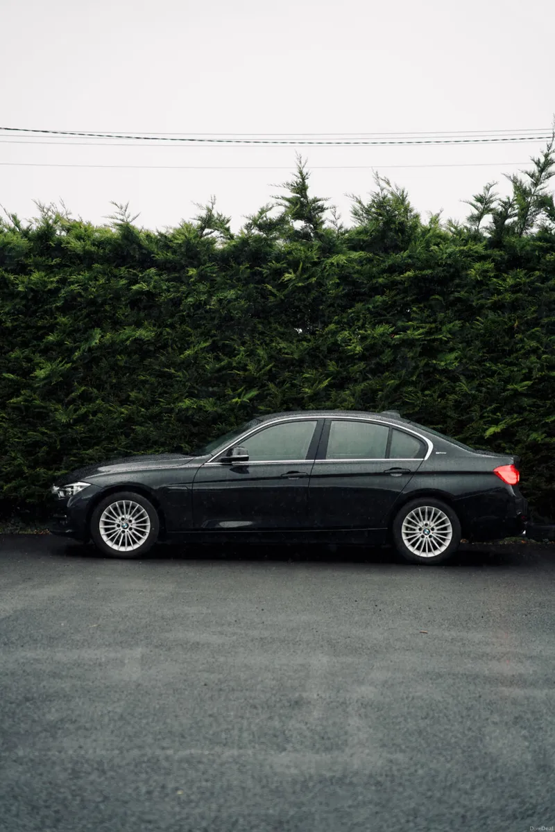 🌟 BMW 330e Luxury 2016 with extremely Low Mileage - Image 2