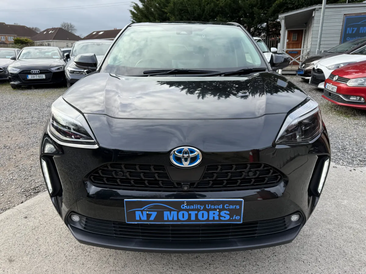 2020 Toyota Yaris Cross  1.5 HYBRID Z AUTO - Image 3