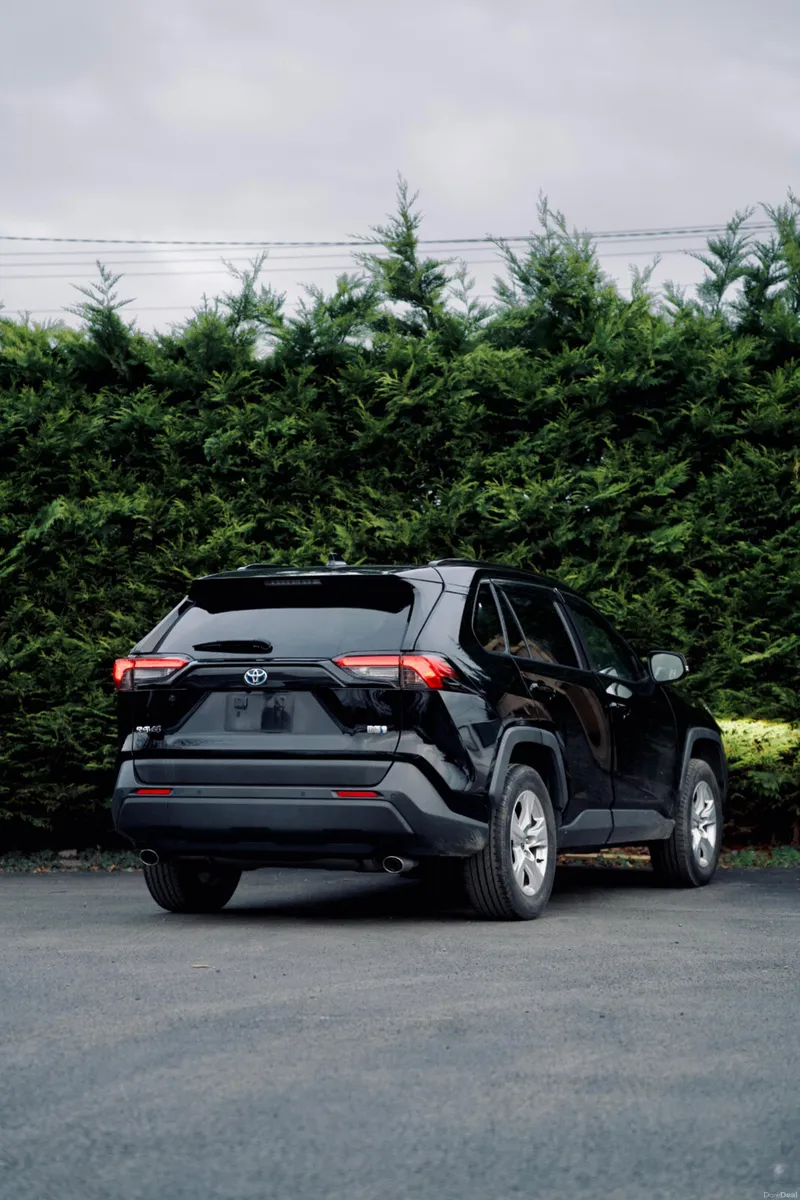 🌟Toyota Rav4 X 2.5 Sports Hybrid 2021🌟 - Image 4