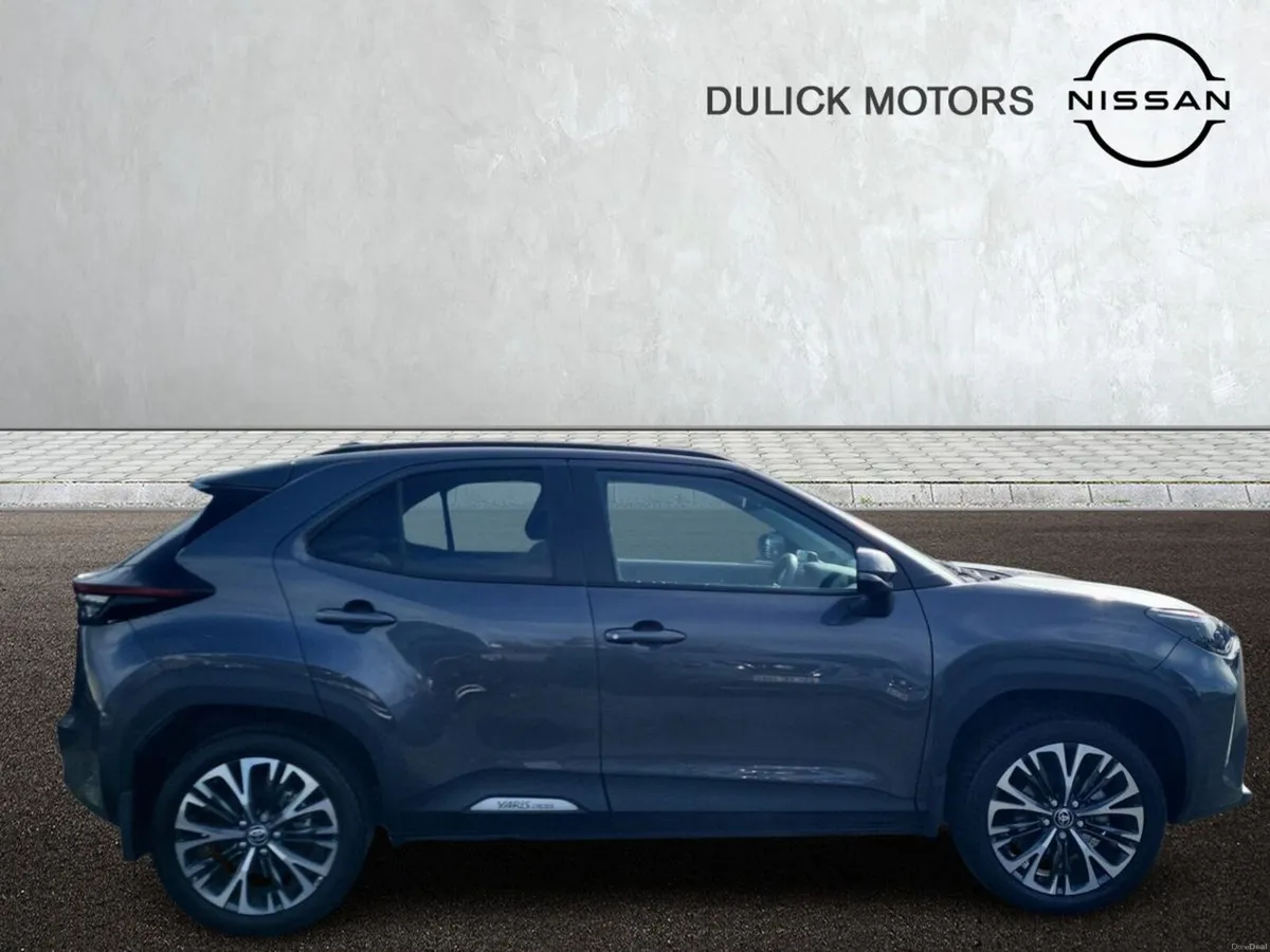 Toyota Yaris Cross 1.5 Hybrid Sol - Image 3