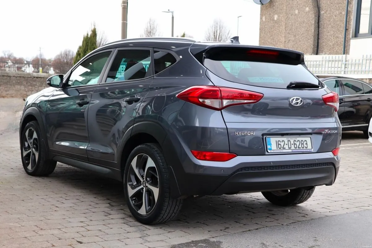 Hyundai Tucson 1.7 D Executive - Image 4