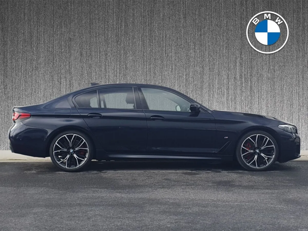 BMW 5-Series 520d xDrive M Sport Saloon - Image 3