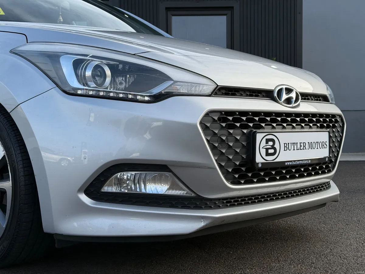 2016 Hyundai i20 1.2P Deluxe 5dr - Image 4