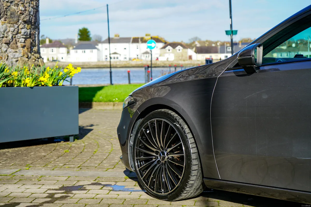 Mercedes A180 Style Saloon - Image 3