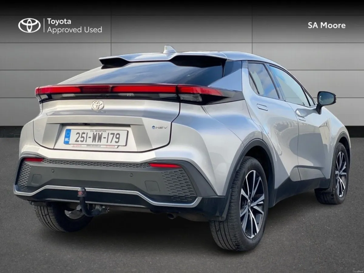 Toyota C-HR HYBRID SPORT - Image 2