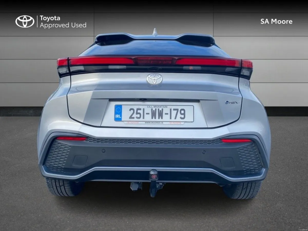 Toyota C-HR HYBRID SPORT - Image 4