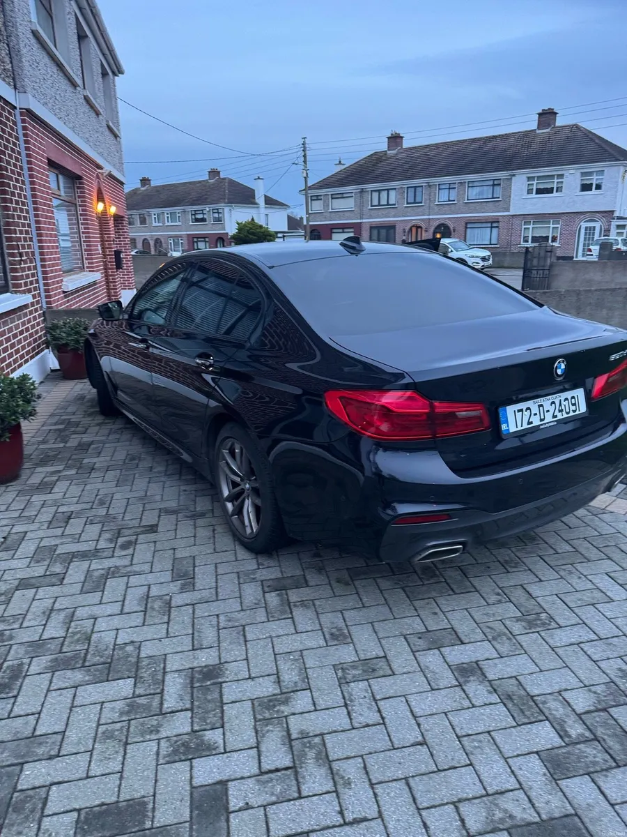 BMW 5-Series 2017 M SPORT - Image 2