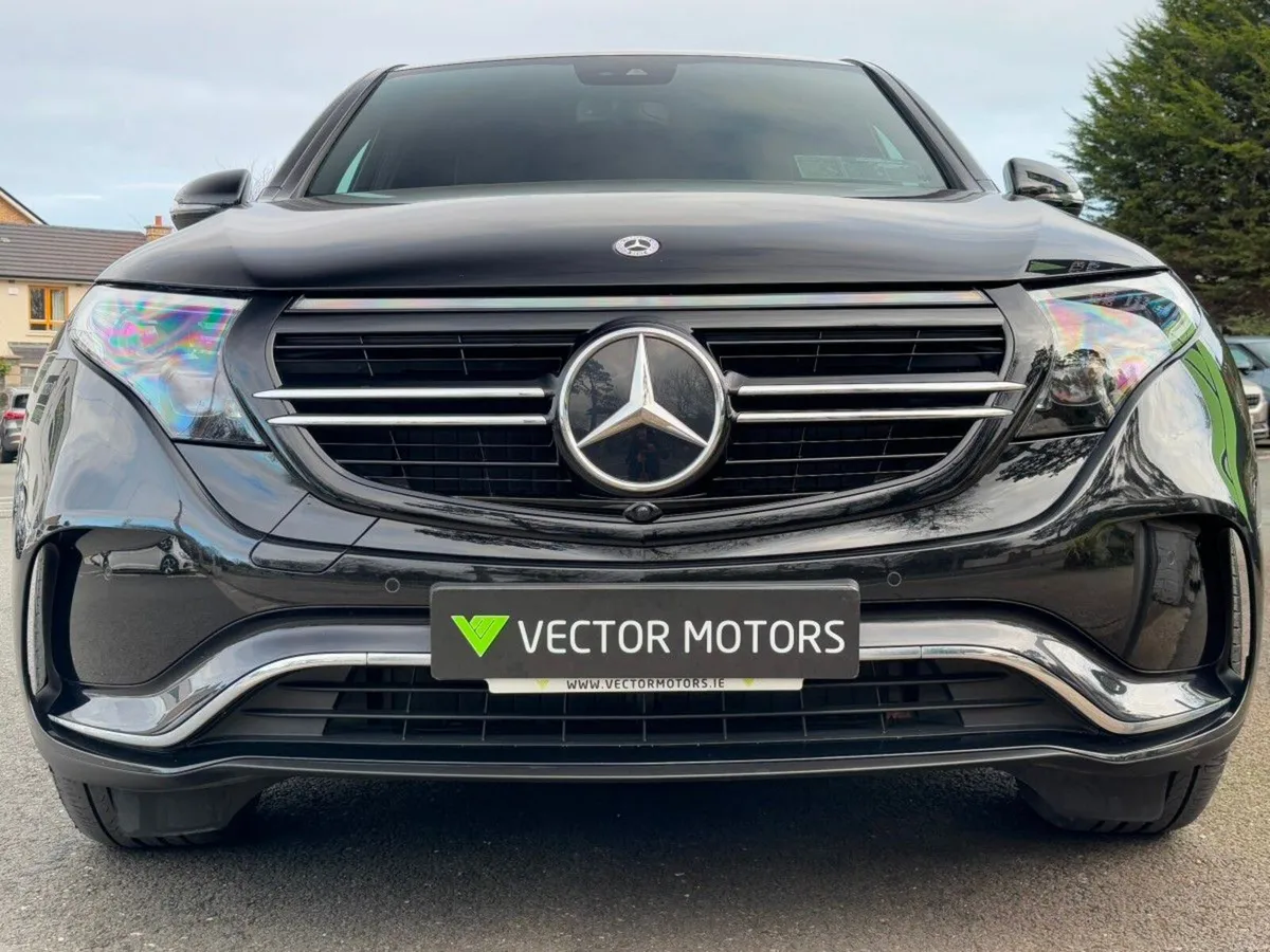 Mercedes-Benz EQC 400 AMG LINE 4MATIC - Image 3