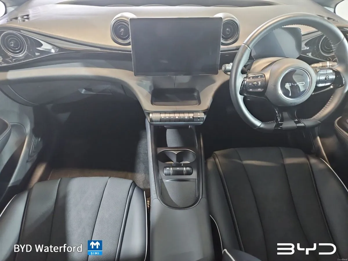 BYD DOLPHIN COMFORT 60KWh 204HP, up to 427km Range - Image 2