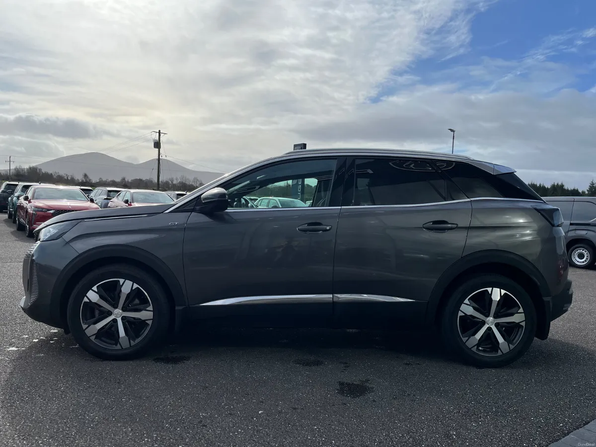 Peugeot 3008 2022 - Image 3