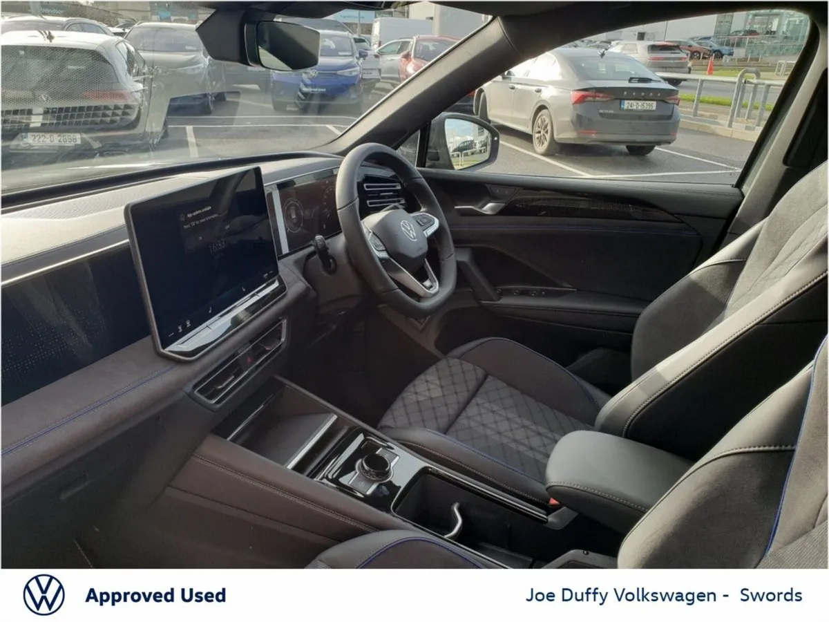 Volkswagen Tiguan R-LINE 75 2.0TDI DSG 150HP - Image 4