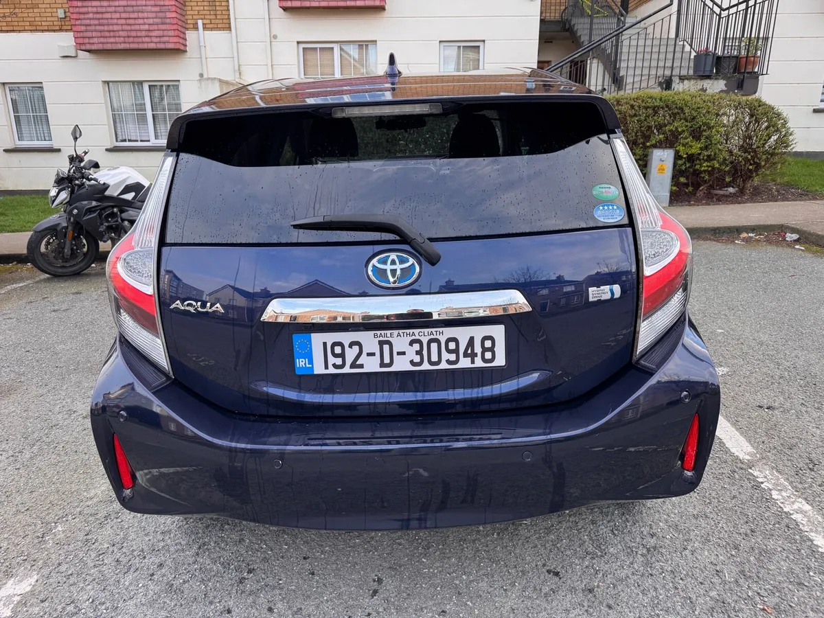 Toyota Aqua 192 high variant - Image 4