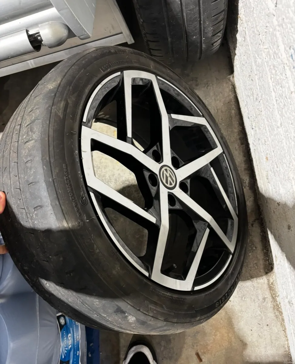 Hyundai i40 2014 - Image 1