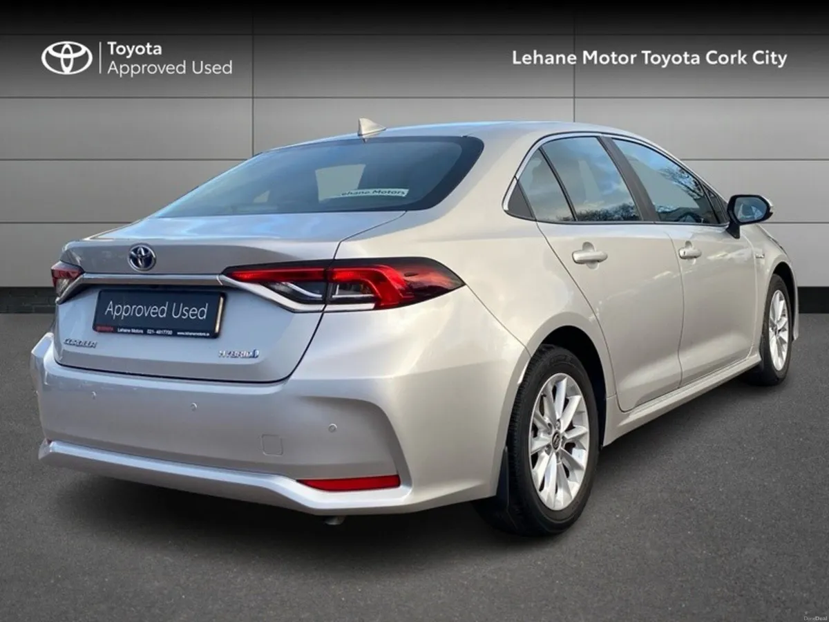 Toyota Corolla HYB LUNA SALOON 4DR AUTO - Image 2