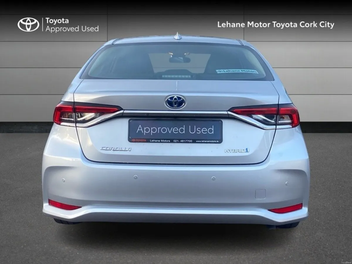 Toyota Corolla HYB LUNA SALOON 4DR AUTO - Image 4