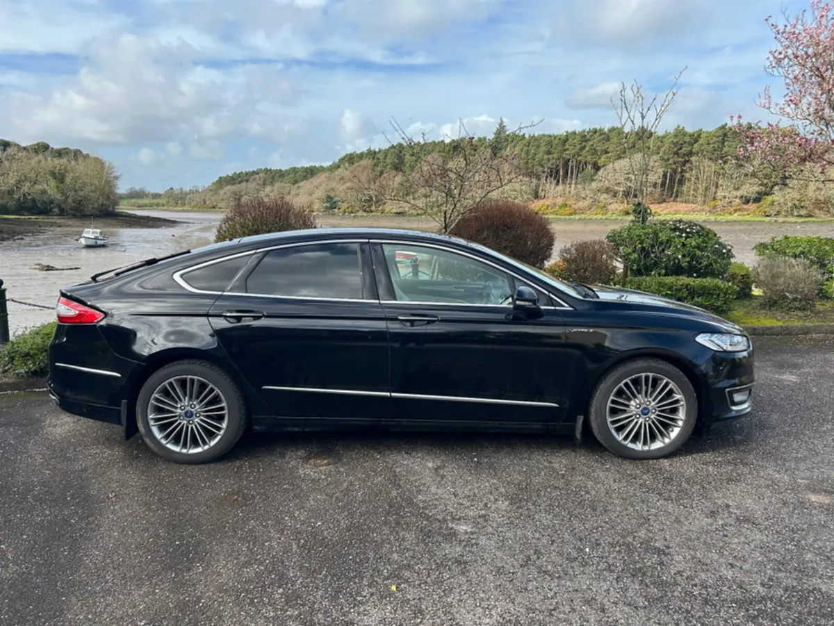 Ford Mondeo VIGNALE 2.0 150PS 6SPEED 4DR - Image 4