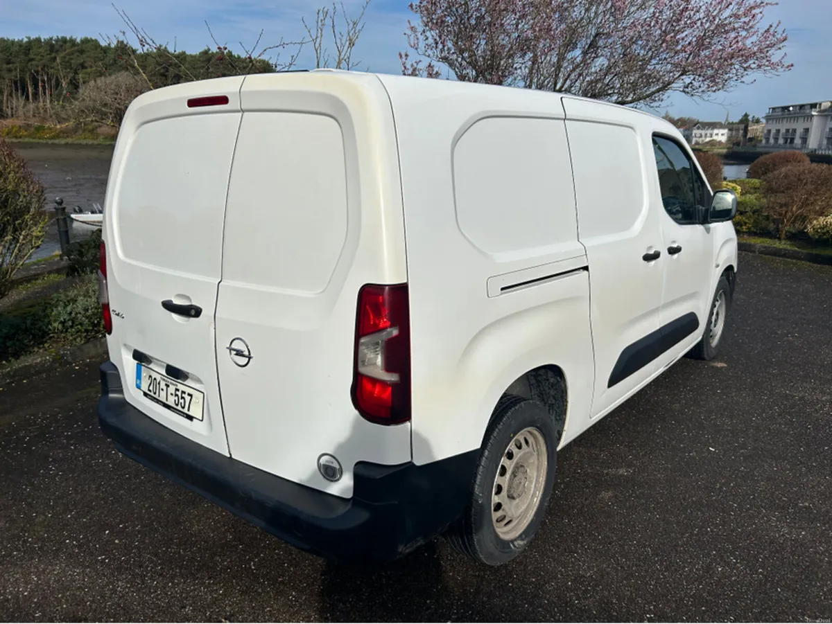 Opel Combo L2H1 1.6 CDTI 5DR - Image 4