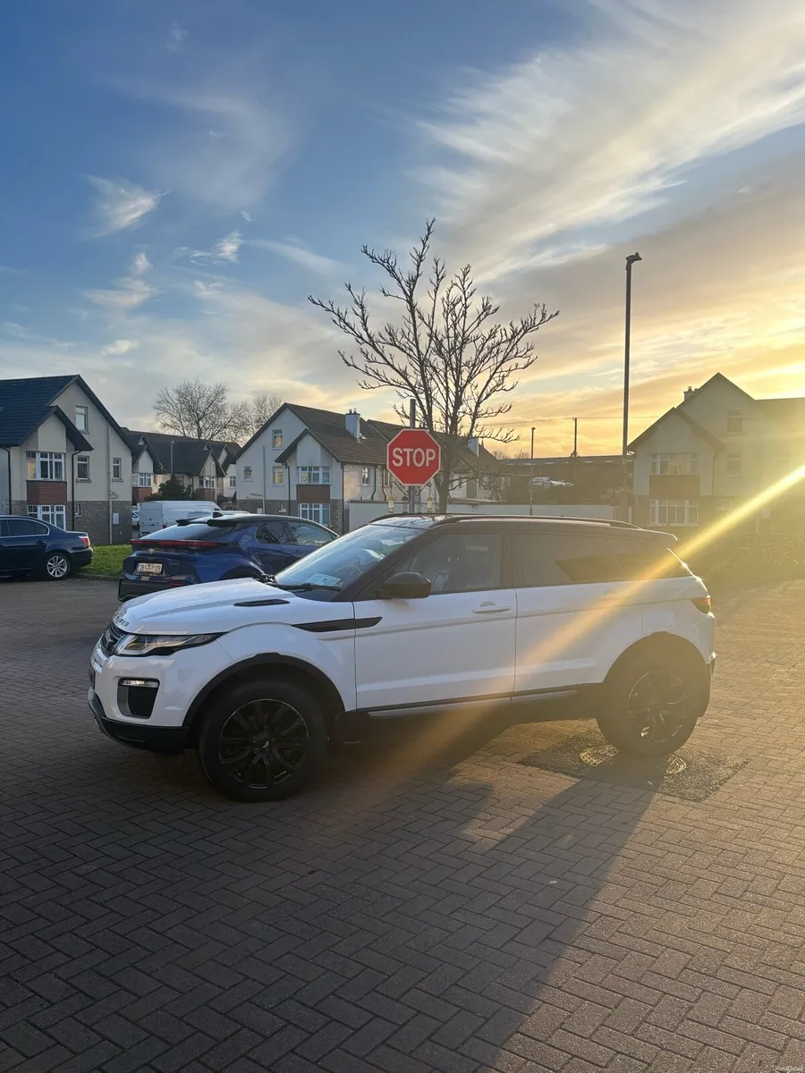 Range Rover Evoque - Image 4