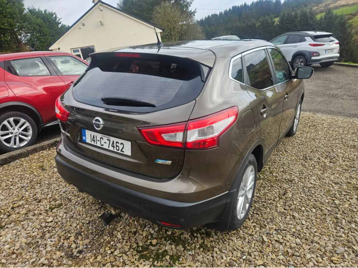 Nissan Qashqai 1.5 DSL SV SAFETY PK 4 4DR - Image 6
