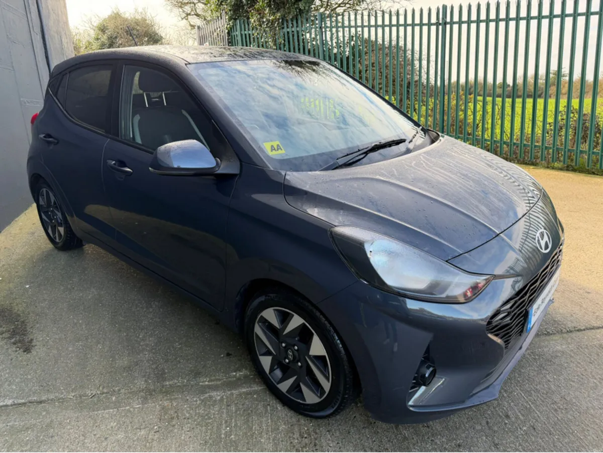 Hyundai i10 DELUXE PLUS 5DR 1.0 PETROL - Image 2