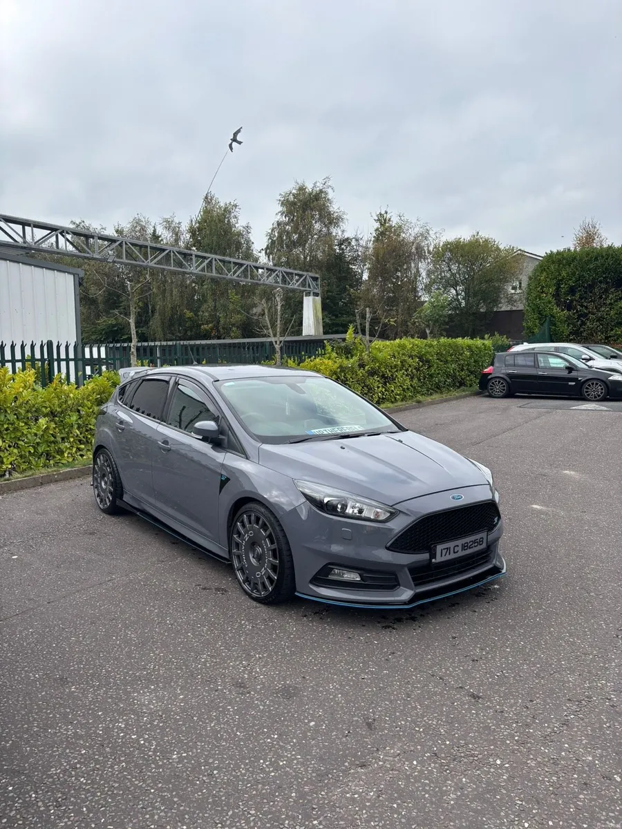 Ford Focus ST 3 - Image 1