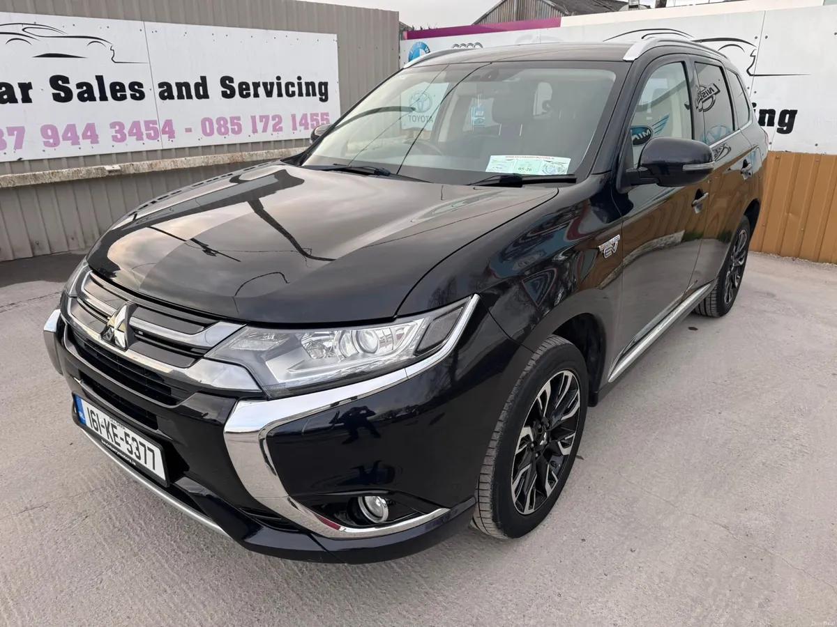 161 Mitsubishi Outlander PHEV 2.0L MIVEC 4WD - Image 3
