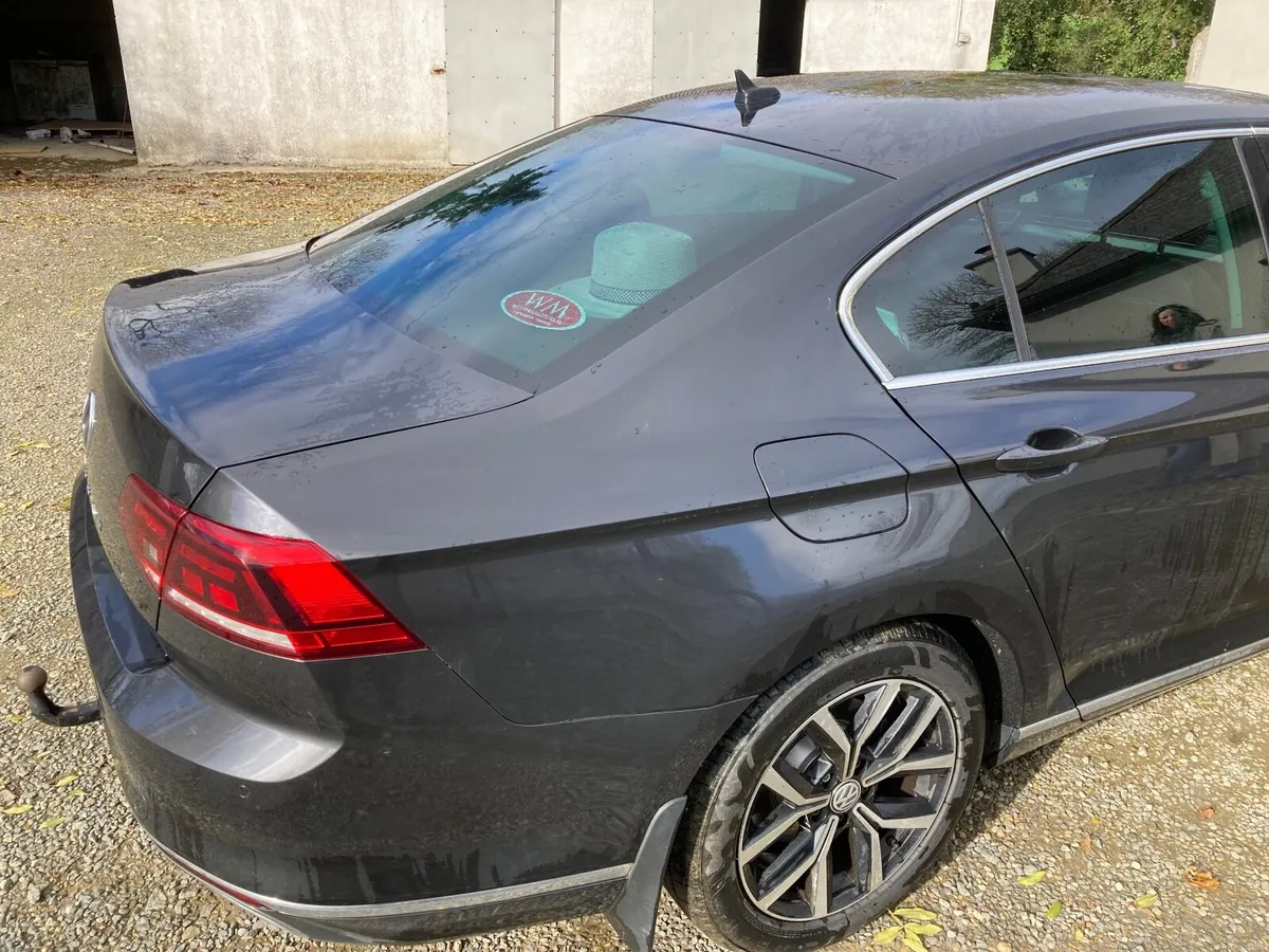 Volkswagen Passat 2020 - Image 1