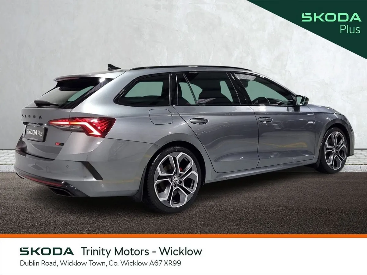 Skoda Octavia  ** SHOWROOM CONDITION ** COMBI RS * - Image 3