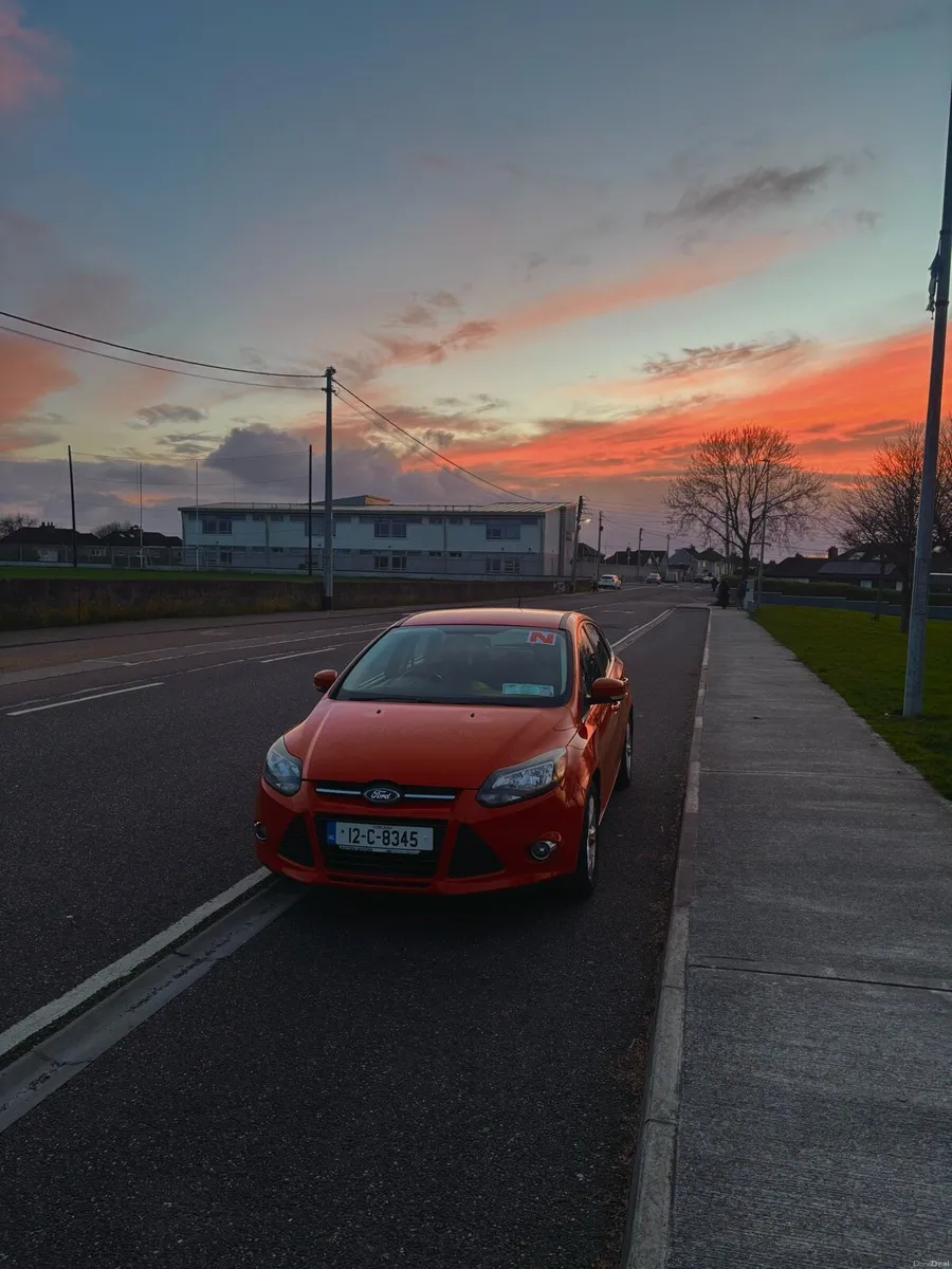 Ford Focus 2012 - Image 2