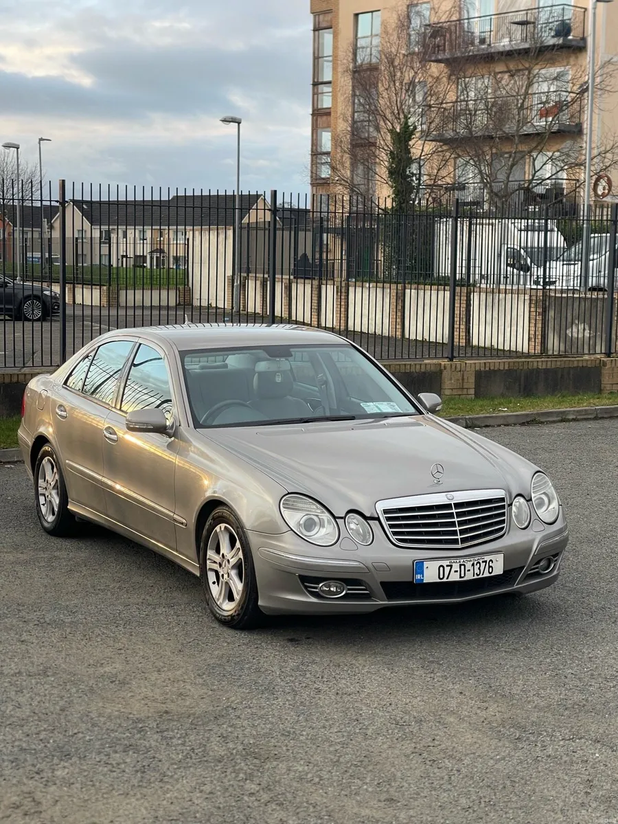 Mercedes Benz E-Class E220 CDI - Image 1