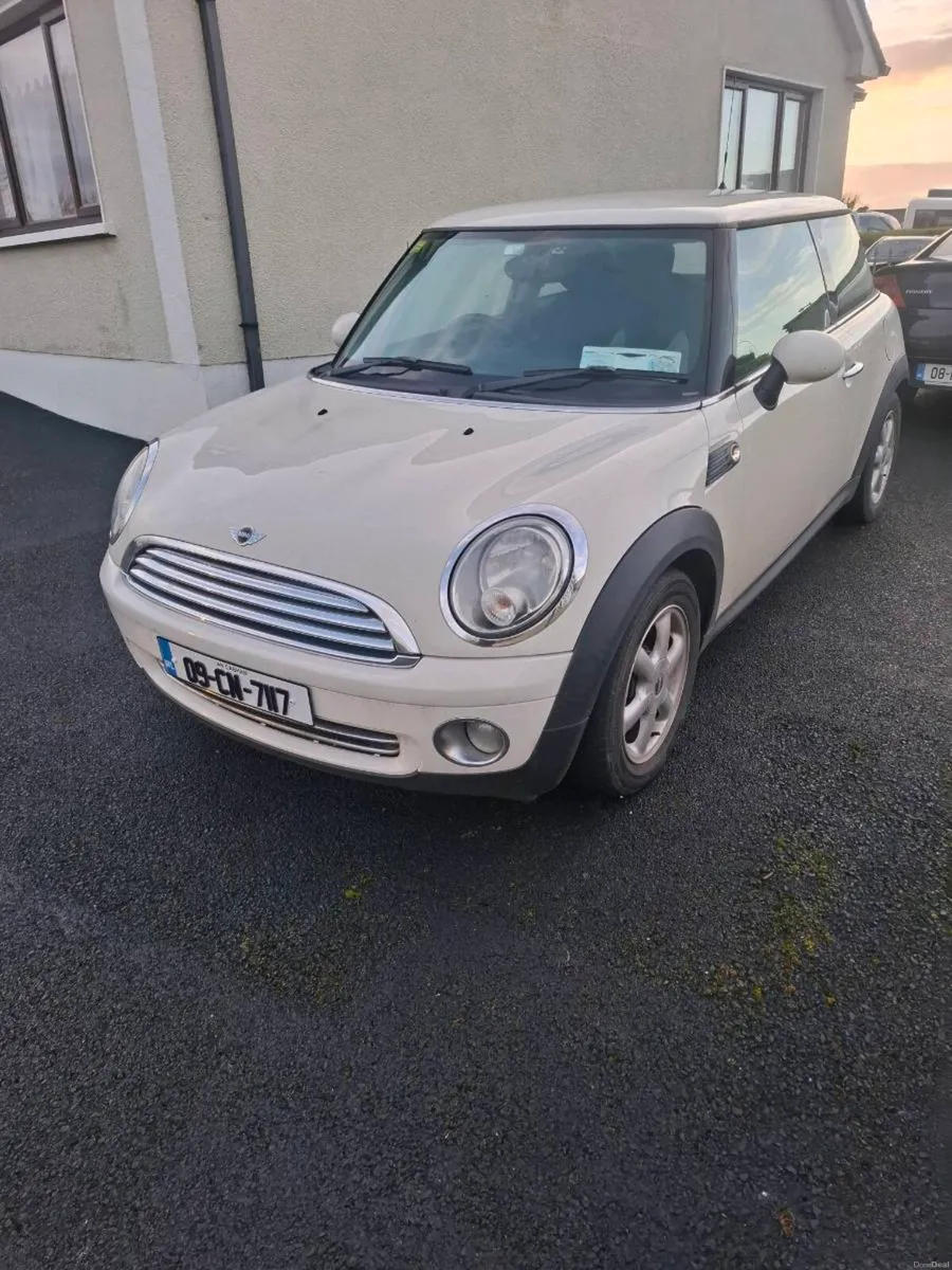 2009 mini - Image 1
