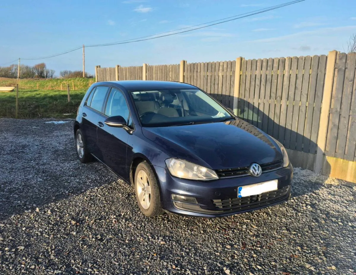 142 Volkswagen Golf 1.6TDI Bluemotion - Image 1