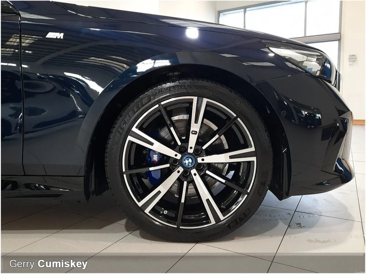 BMW 5-Series 530E | M Sport Auto | PHEV 299 | PAN - Image 2