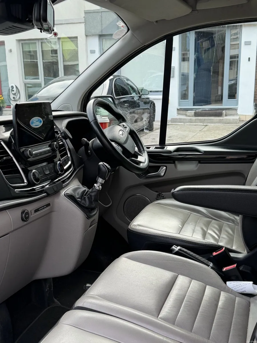 Taxi for sale 8 seater - Image 2